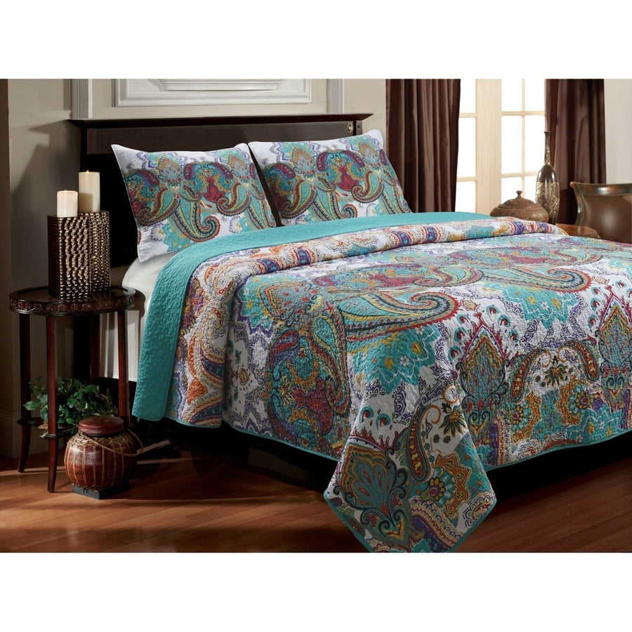 King size 100-Percent Cotton Quilt Set in Teal Paisley Pattern - Preshrunk Image 1