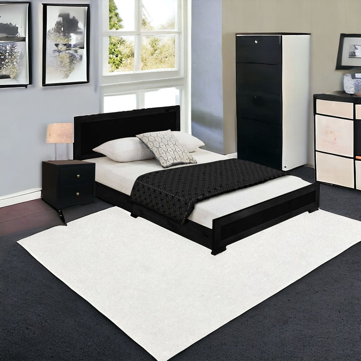 Moma Black Wood Platform Queen Bed With Two Nightstands Image 9