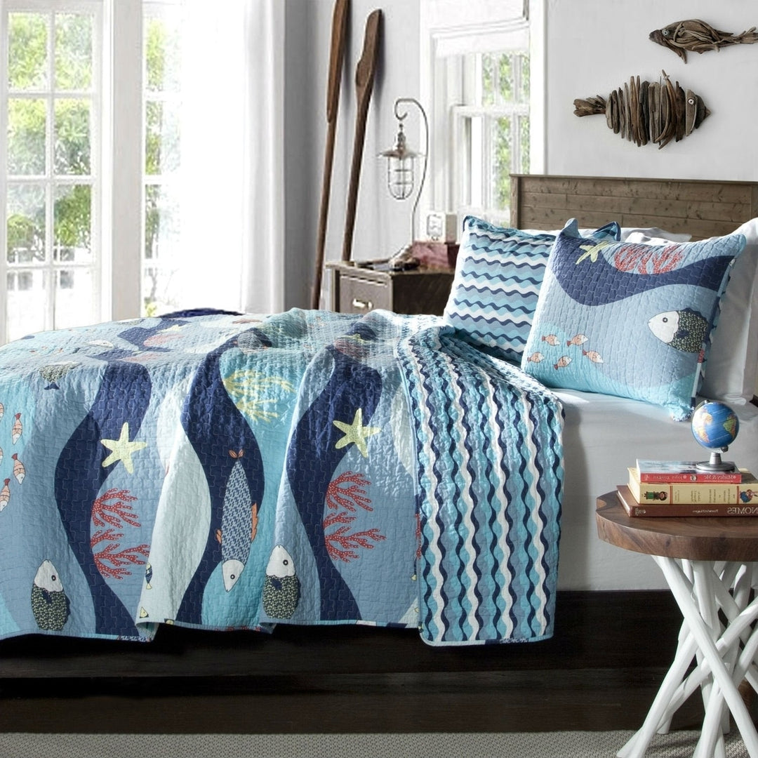 Twin Blue Serenity Sea Fish Coral Coverlet Quilt Bedspread Set Image 1