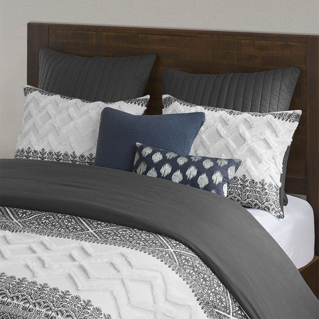 Gracie Mills Robbins Chenille Tufted 3-Piece Cotton Duvet Cover Set - GRACE-12891 Image 3