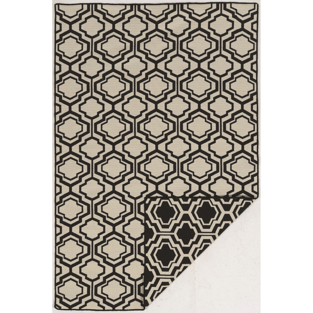 Salonika Reversible Rug Quatrefoil Black 5x8 Flat Woven Indoor Outdoor Image 1