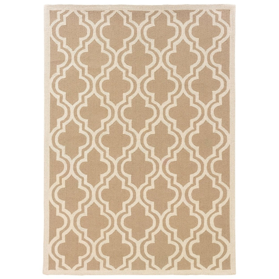 Silhouette Quatrefoil - Beige (8 x 10)- Image 1