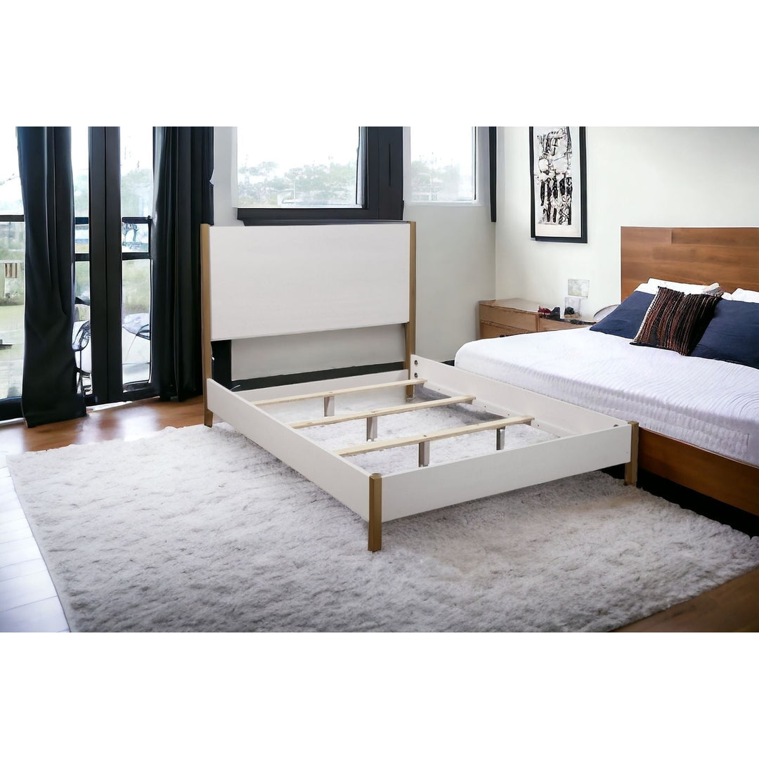 White Solid and Manufactured Wood Queen Bed Image 10