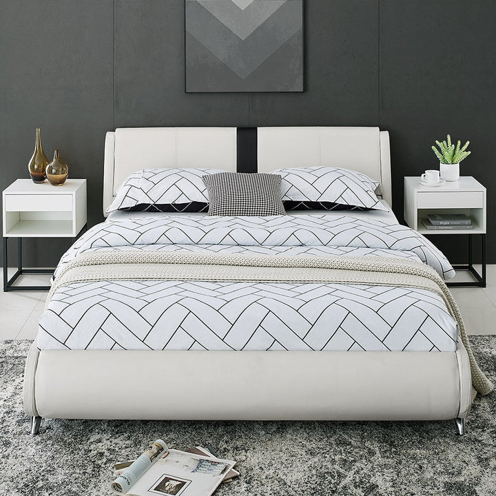 White Platform King Bed Image 11