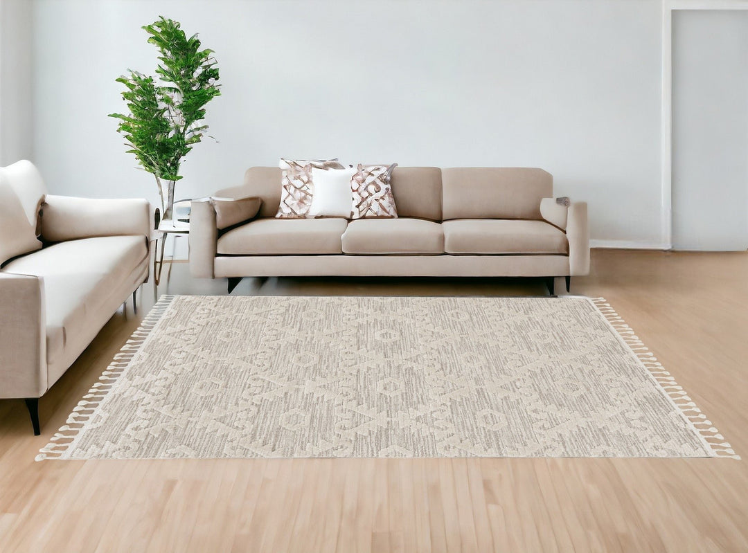 5 x 8 Beige and Ivory Geometric Area Rug Image 1