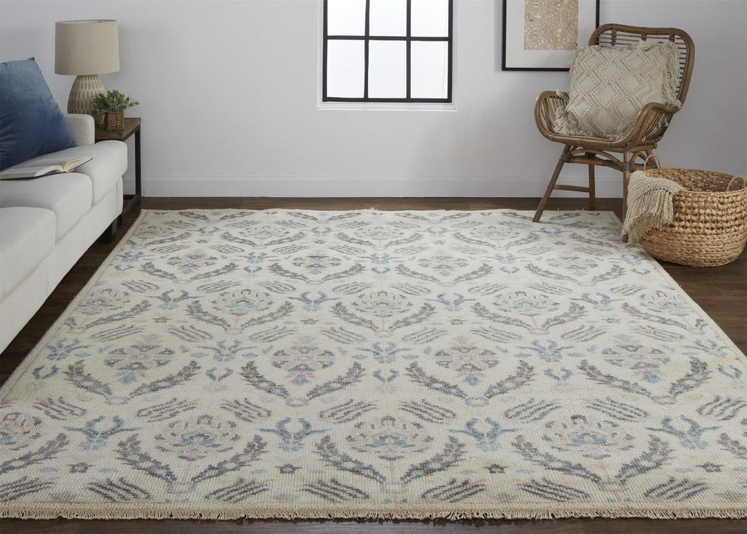 4 X 6 Ivory Gray And Blue Wool Floral Hand Knotted Stain Resistant Area Rug Image 5