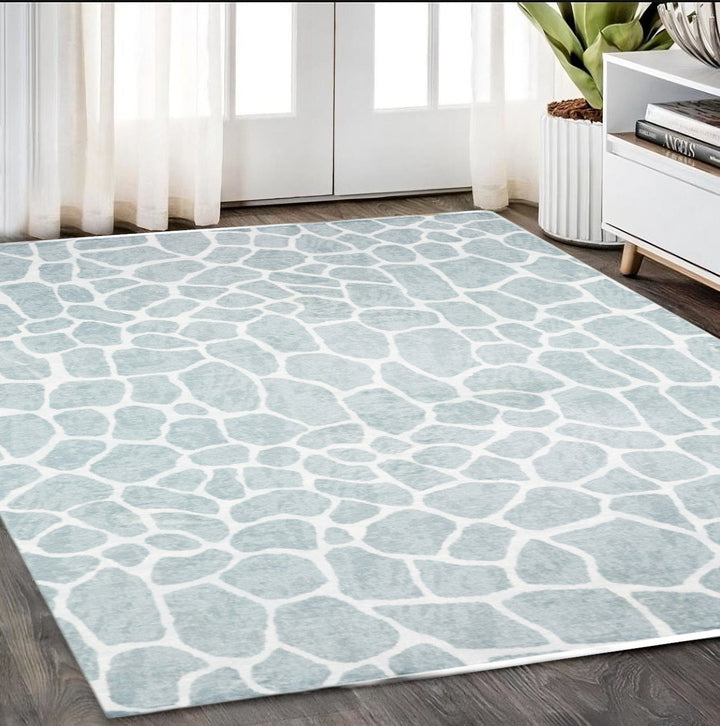 5 x 8 Gray and Ivory Animal Print Handmade Non Skid Area Rug Image 1