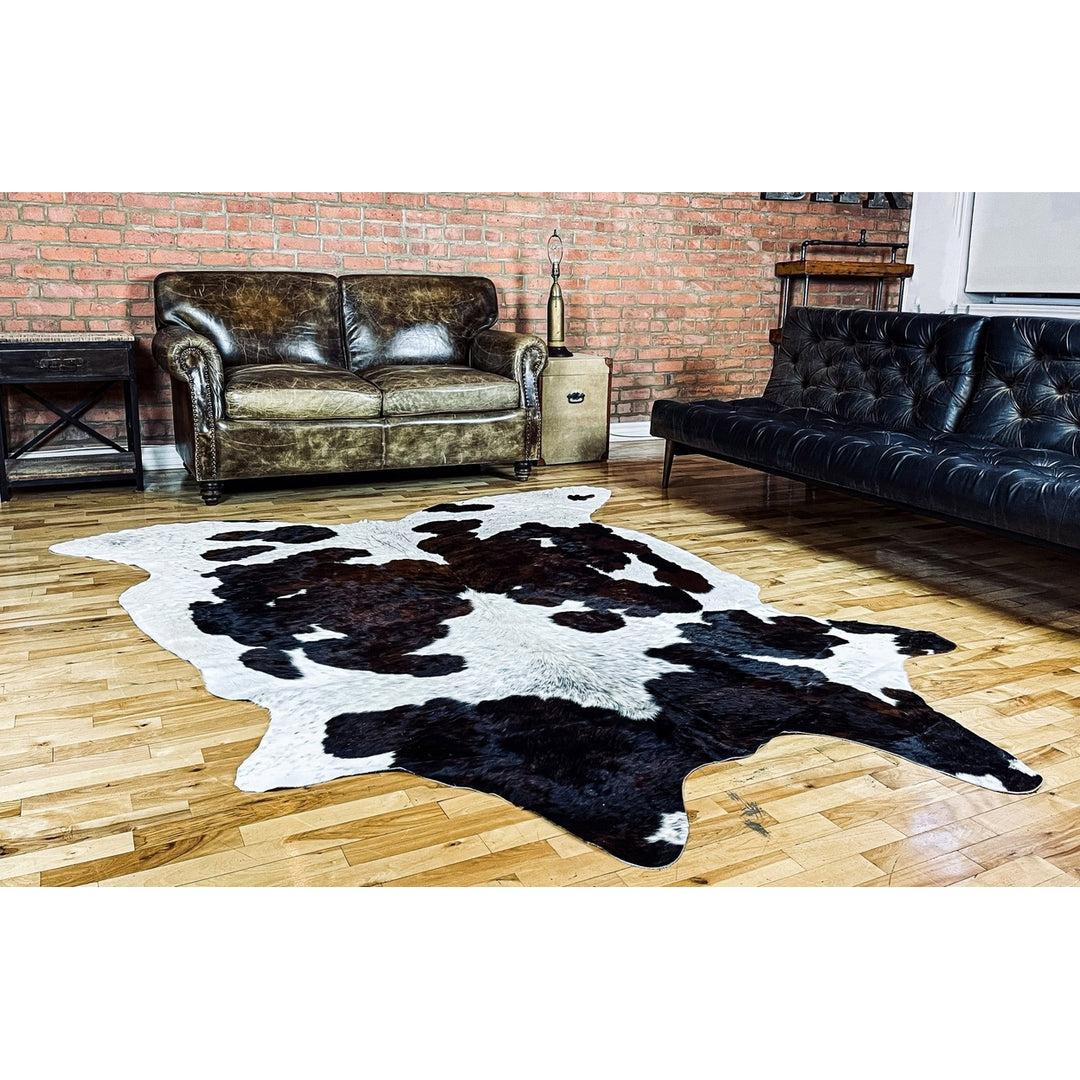 72" X 84" Zebu Cowhide - Rug Image 3