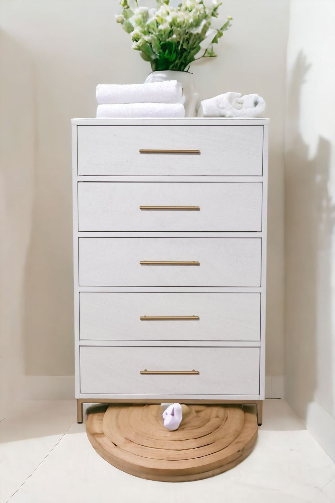 30" White Solid Wood Five Drawer Chest Image 6