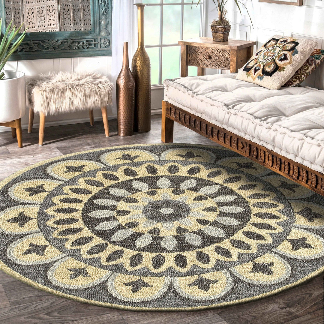 4 Round Gray Floral Bloom Area Rug Image 10