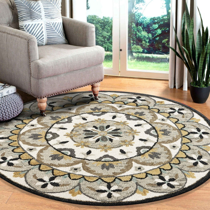 4 Round Gray And Ivory Floral Bloom Area Rug Image 8