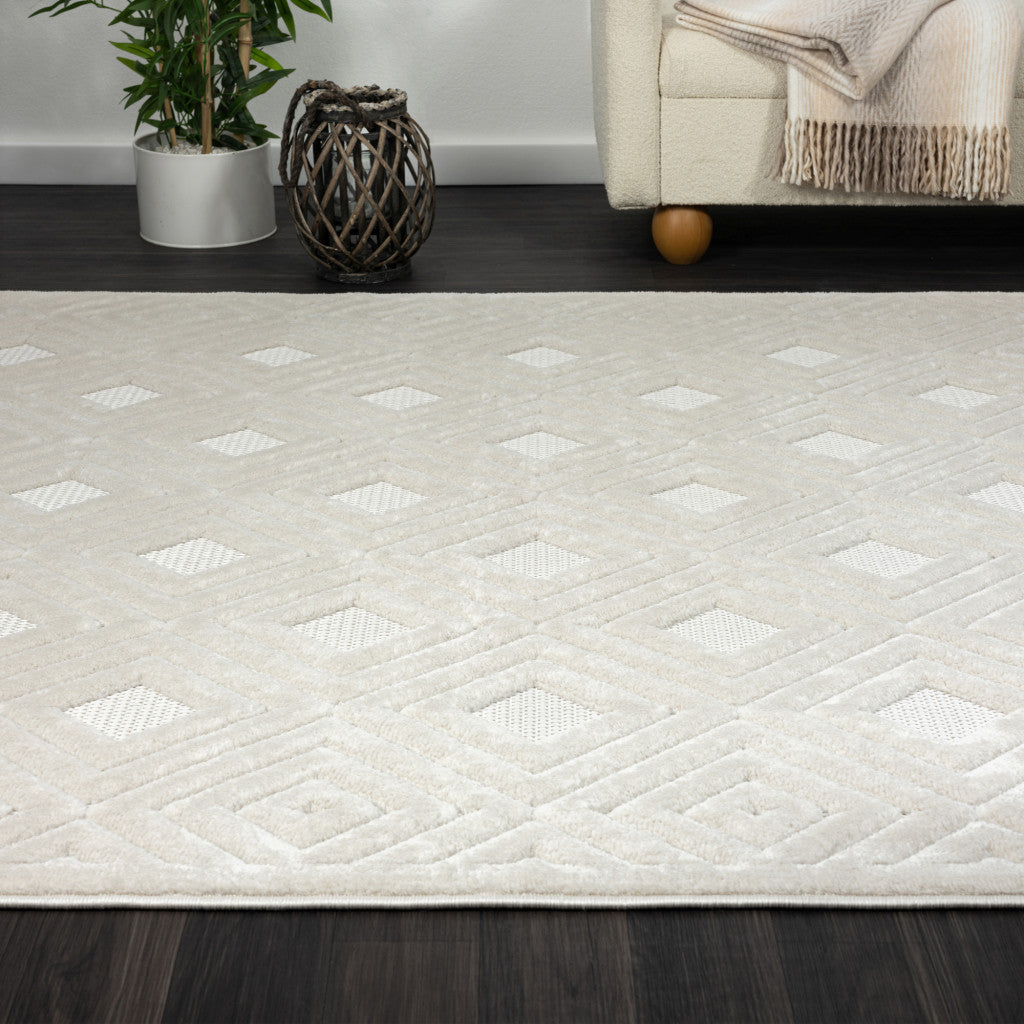 8 x 10 Ivory Geometric Area Rug Image 9