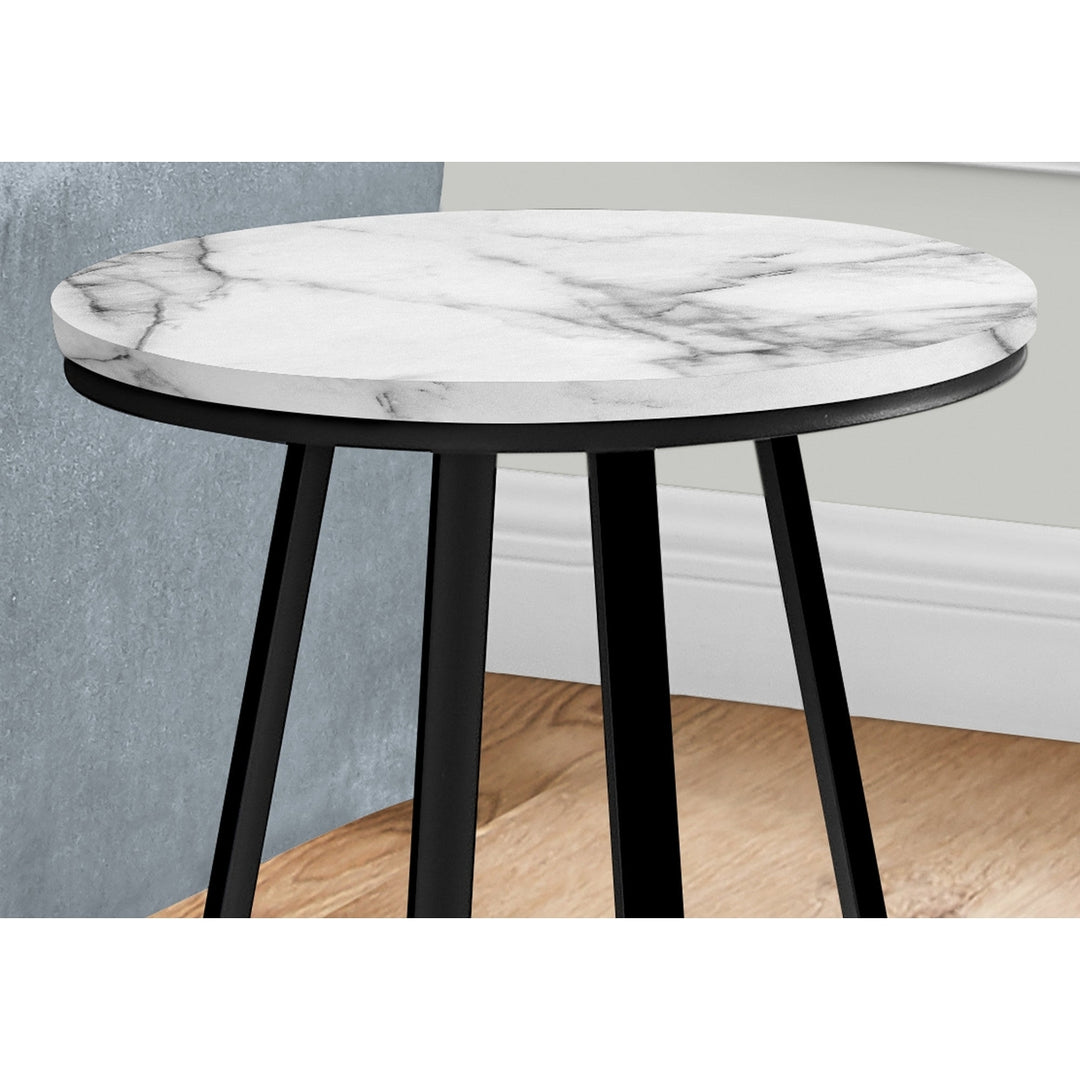 22" Black And White Round End Table Image 7