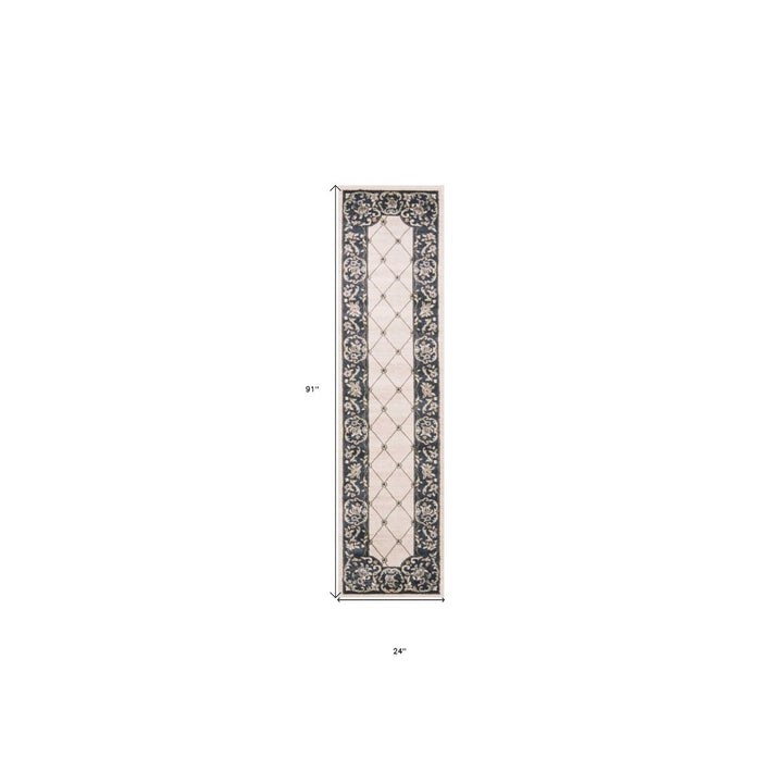 5 X 8 Ivory Or Grey Diamond Bordered Area Rug Image 1