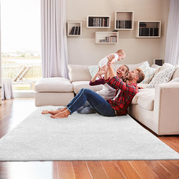 4 X 5 White Power Loom Area Rug Image 5