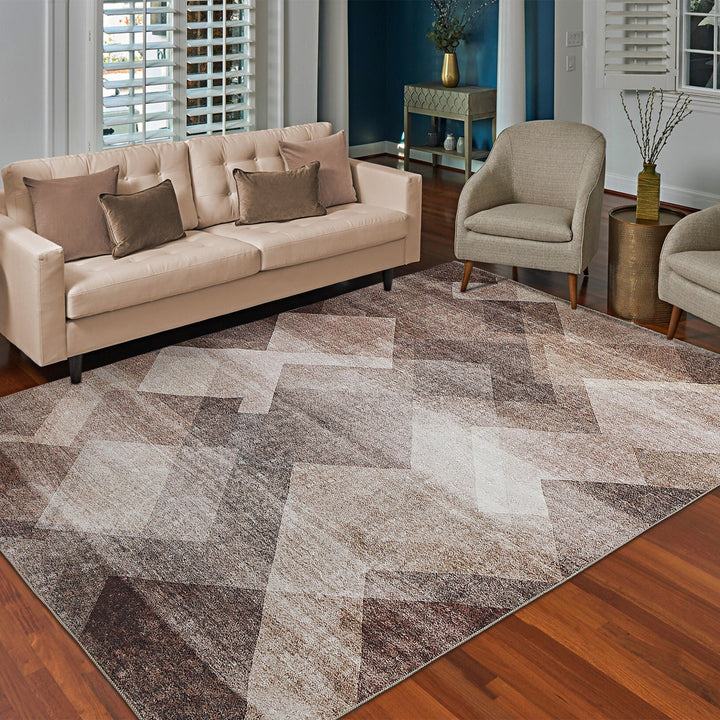 4 X 6 Brown Geometric Stain Resistant Area Rug Image 2