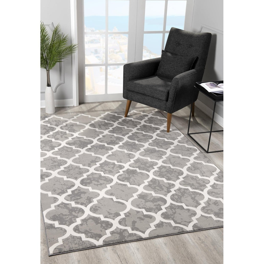 7 X 9 Grey Geometric Power Loom Stain Resistant Area Rug Image 7