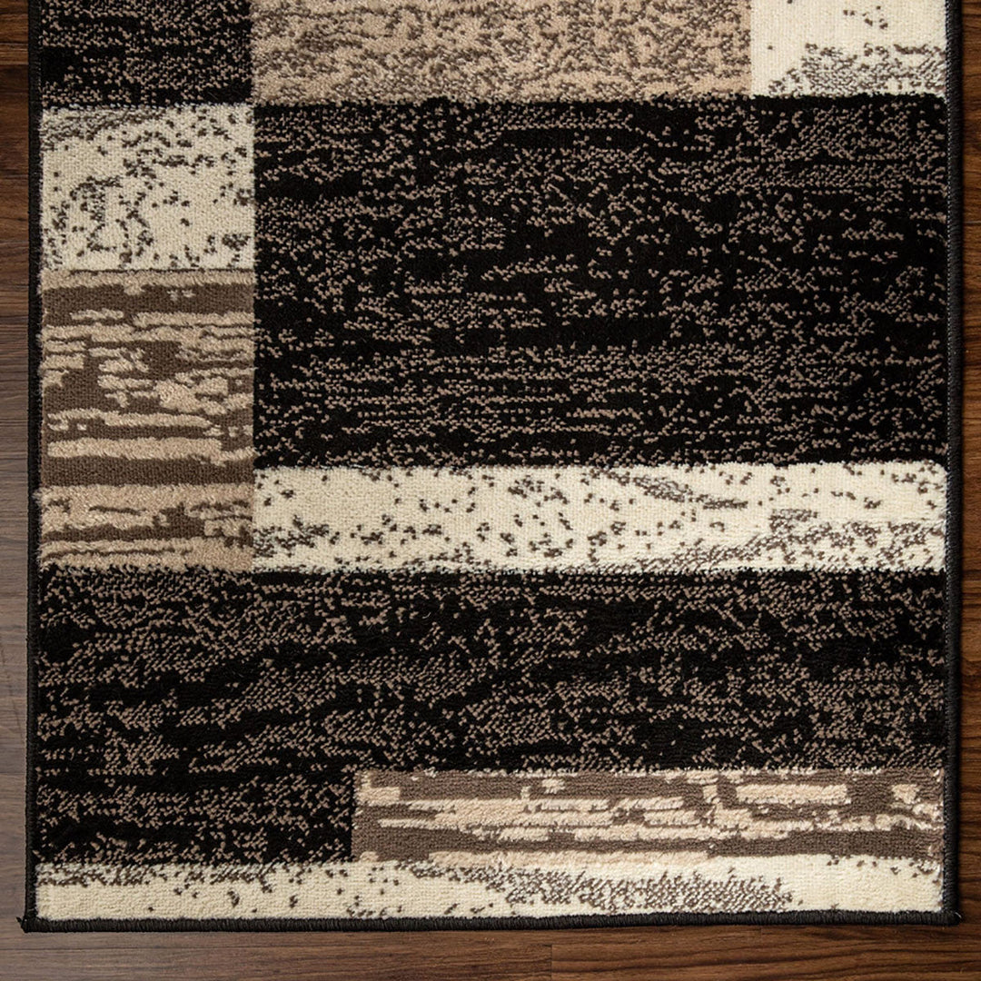 12 Chocolate Patchwork Power Loom Runner Rug Image 3