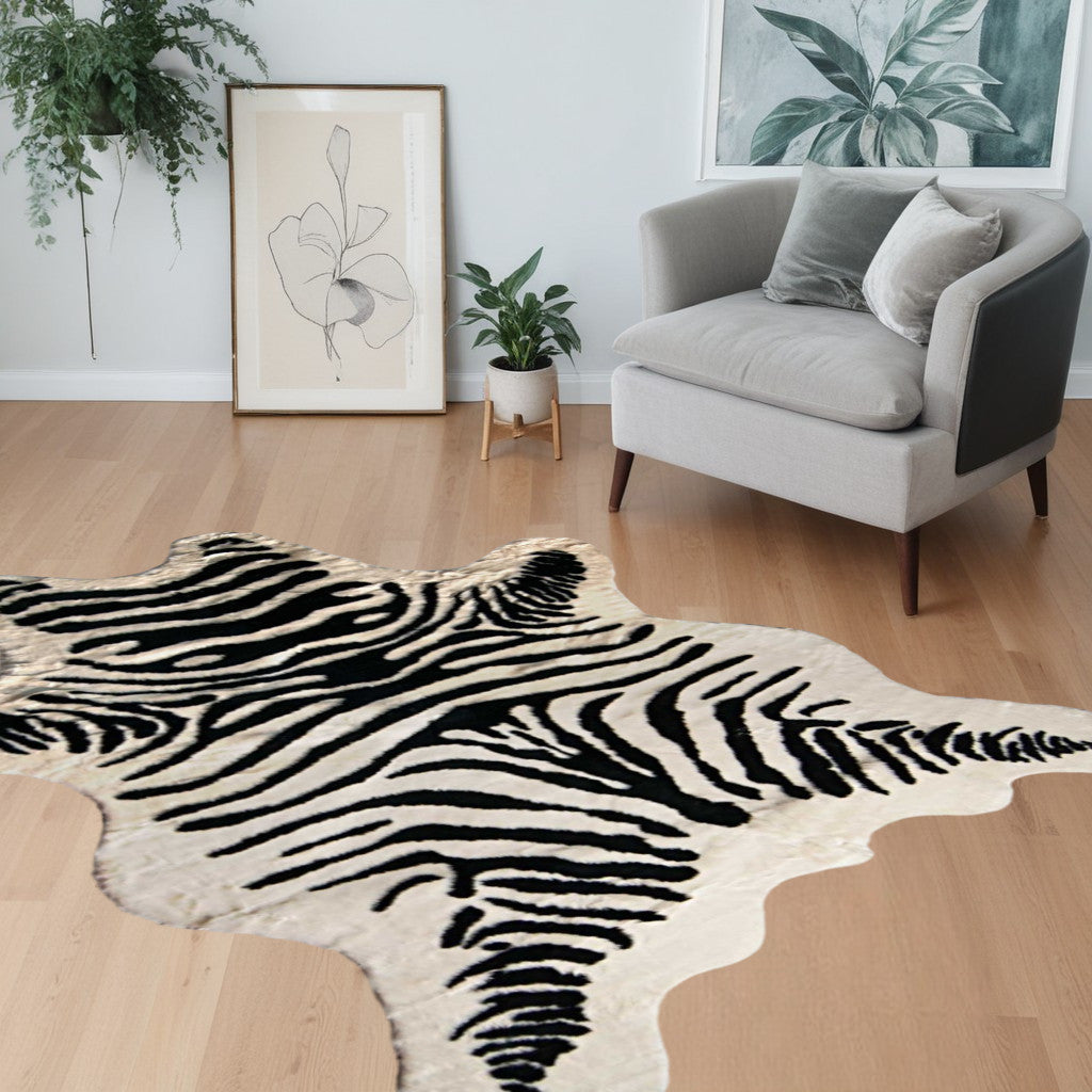 5 x 7 Black and White Faux Cowhide Zebra Print Area Rug Image 6