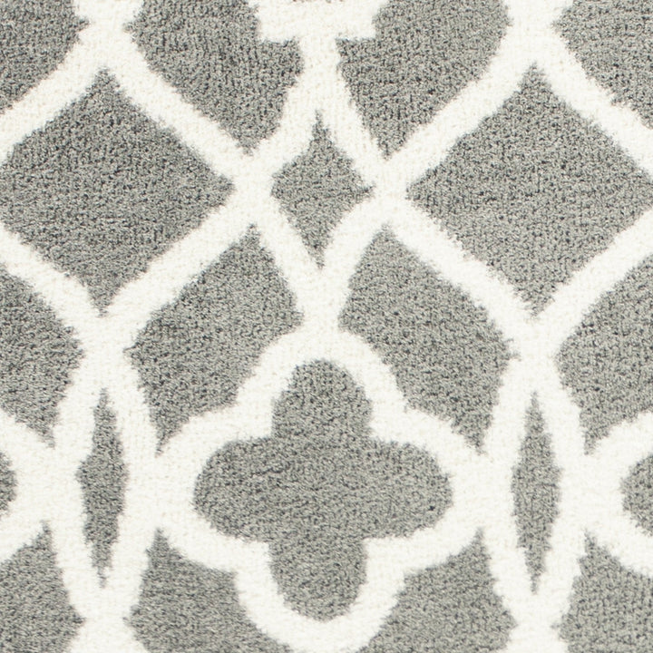 5X8 Grey Ivory Machine Woven Ogee Indoor Area Rug Image 2