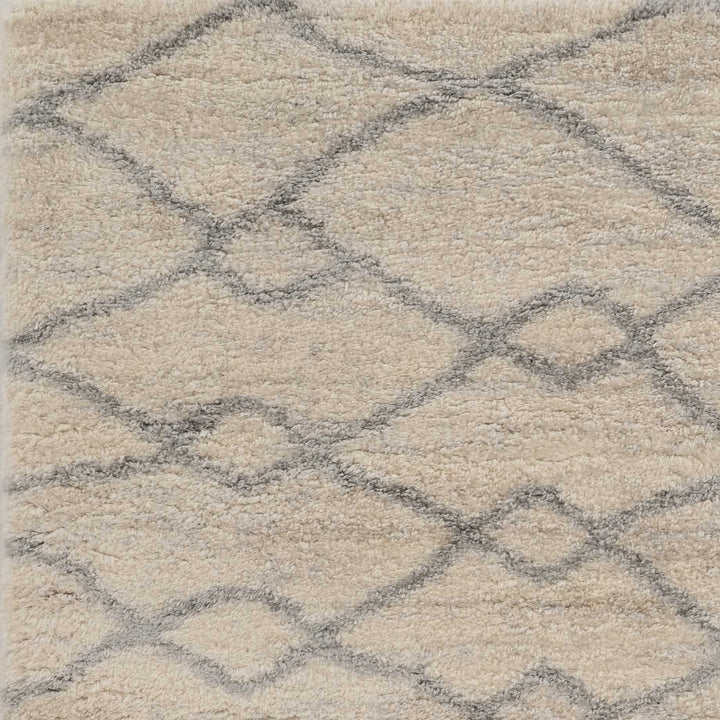 5X8 Ivory Grey Machine Woven Chain Link Indoor Area Rug Image 2