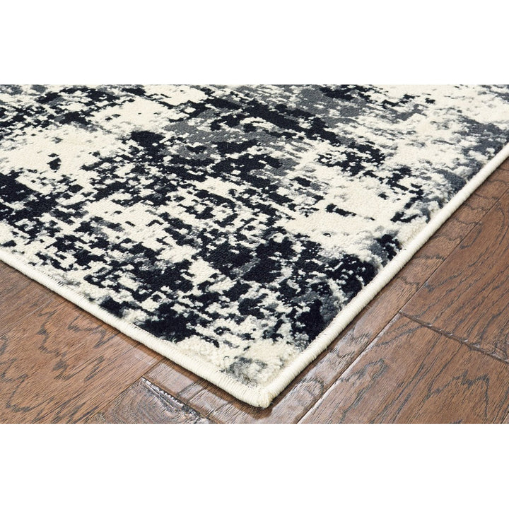 5 x 7 Black and White Abstract Area Rug Image 5