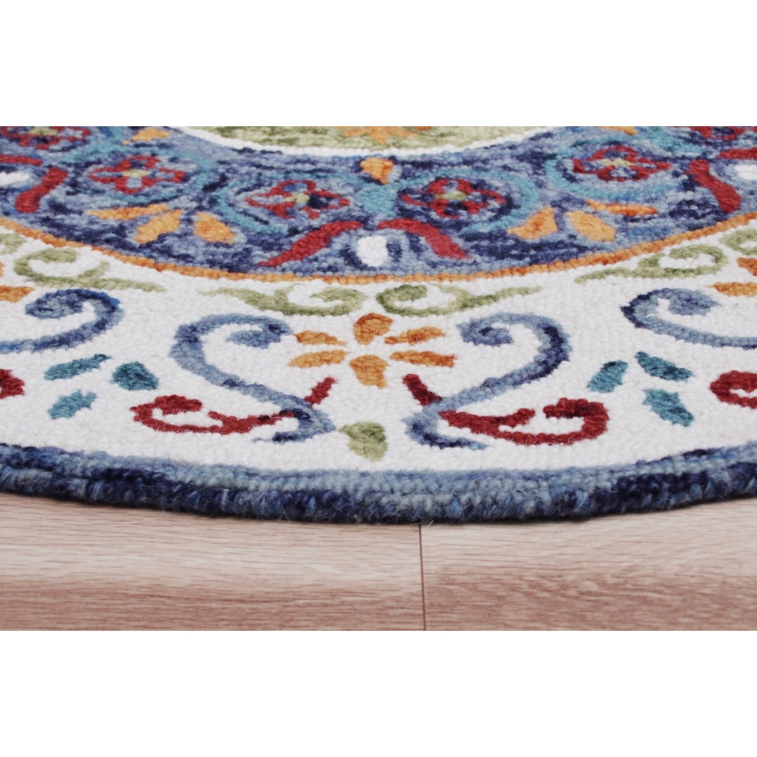 4 Round Blue and White Ornate Medallion Area Rug Image 12