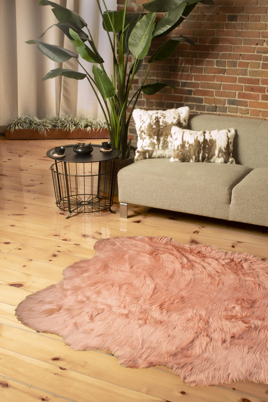 5 X 6 Rose Pink Faux Sheepskin Non Skid Area Rug Image 1