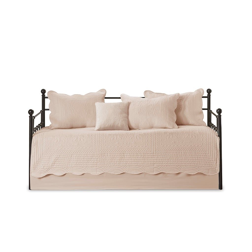 Gracie Mills Salvatore 6-Piece Reversible Cottage-Inspired Scalloped Edges Daybed Set - GRACE-9624 Image 1