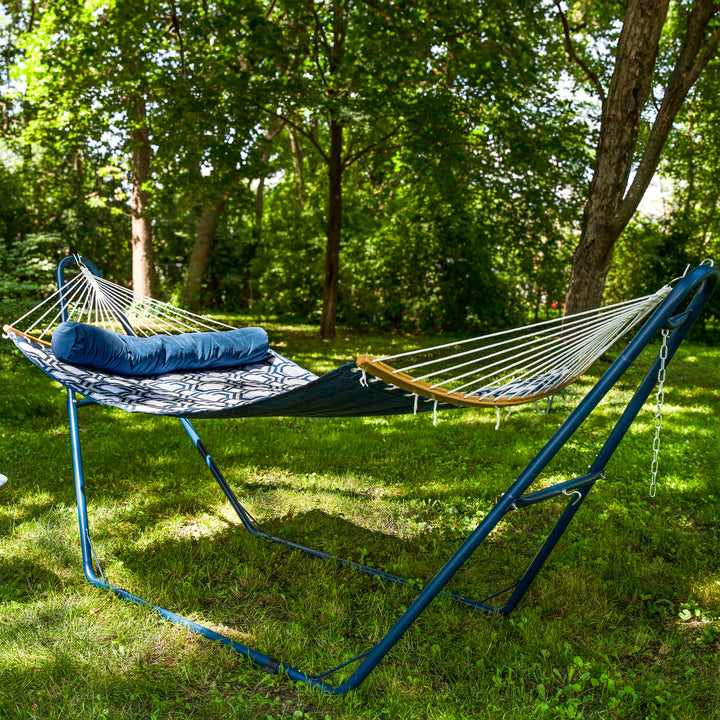 Sunnydaze 2-Person Quilted Hammock with Curved Spreader Bars - Gray Octagon Image 4