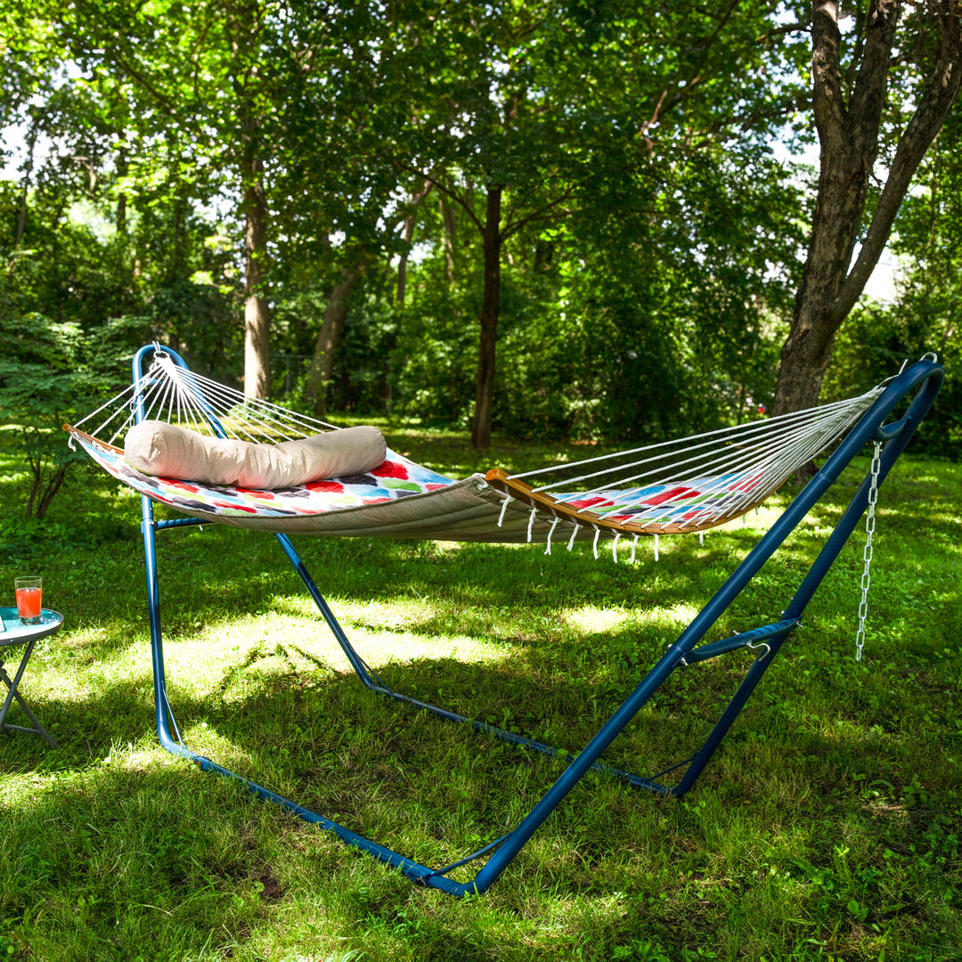 Sunnydaze 2-Person Quilted Hammock with Curved Spreader Bar - Multi-Color Image 4