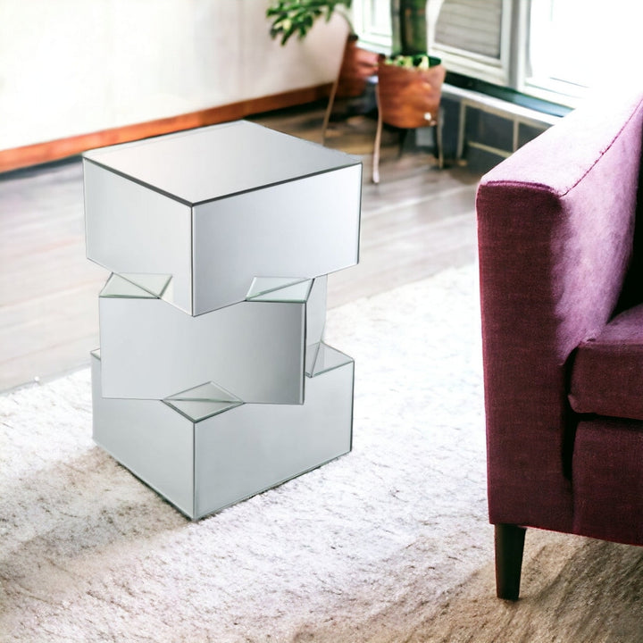 24" Clear Mirrored Square Mirrored End Table Image 7