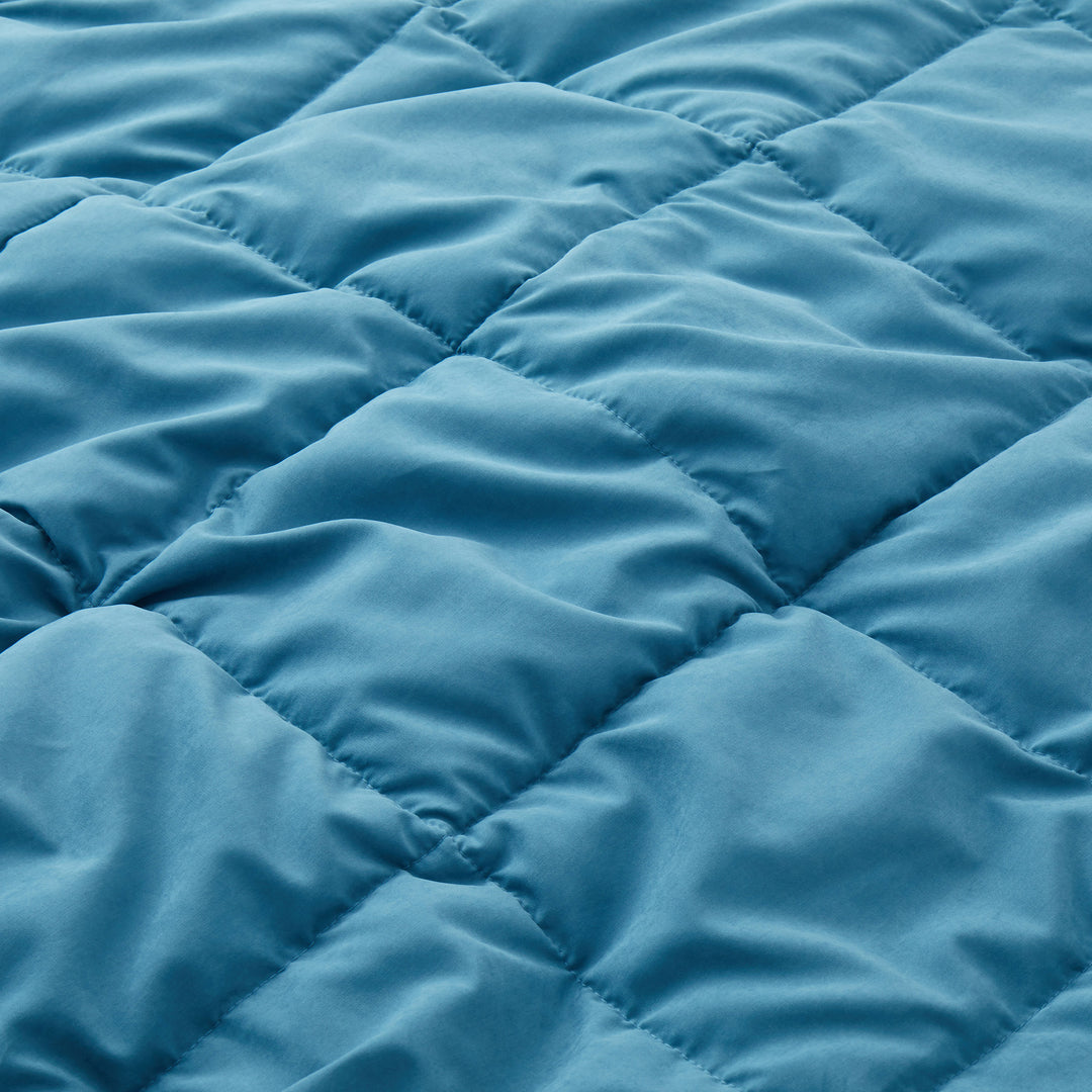 Reversible Lightweight Down Alternative Blanket, Oversize Bed Blanket Image 4