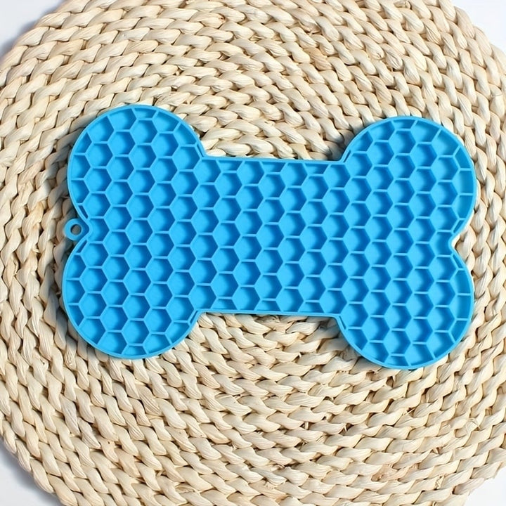 Silicone Dog Lick Pad Slow Feeder for Small Dogs Cats Peanut Butter Feeding Mat Image 4