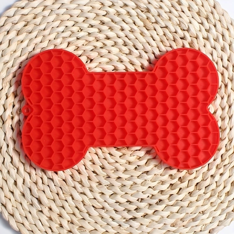 Silicone Dog Lick Pad Slow Feeder for Small Dogs Cats Peanut Butter Feeding Mat Image 5