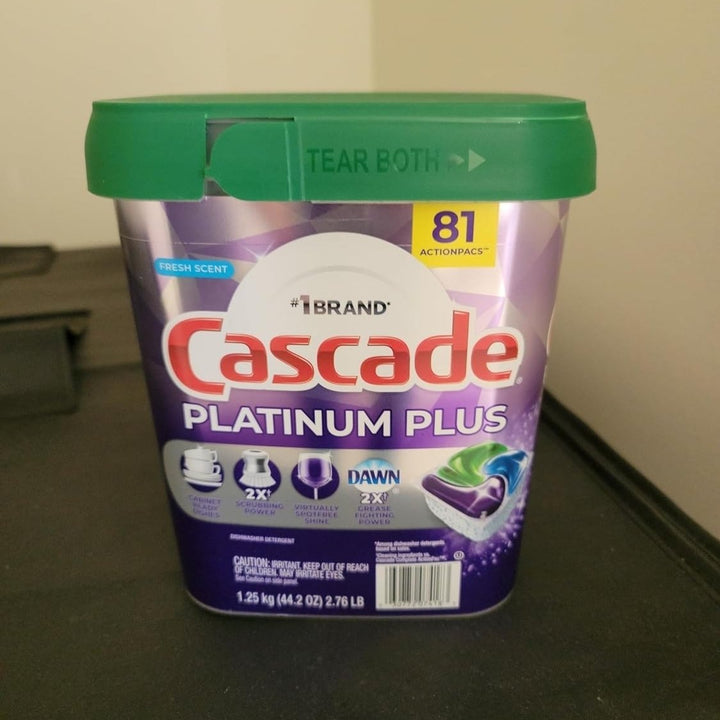 Cascade Platinum Plus ActionPacs Dishwasher Detergent Pods, Fresh Scent, 81 Count Image 3