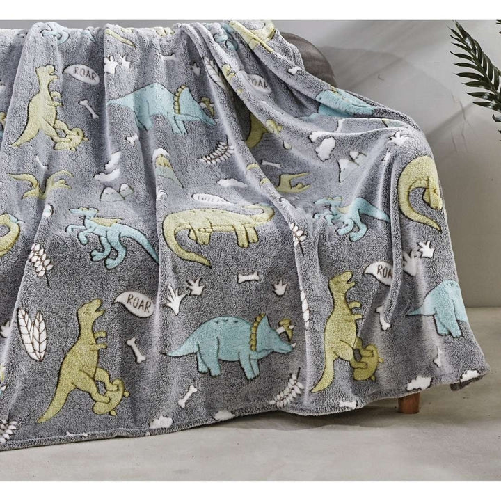 Glow-in-the-Dark 50" x 60" Throw Blankets Image 3