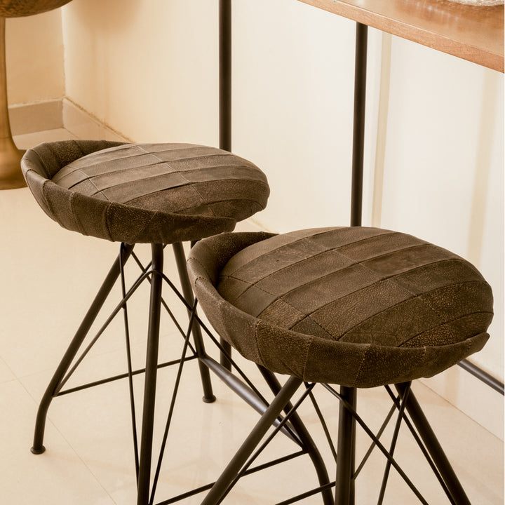 Elbridge Counter Stool Image 3