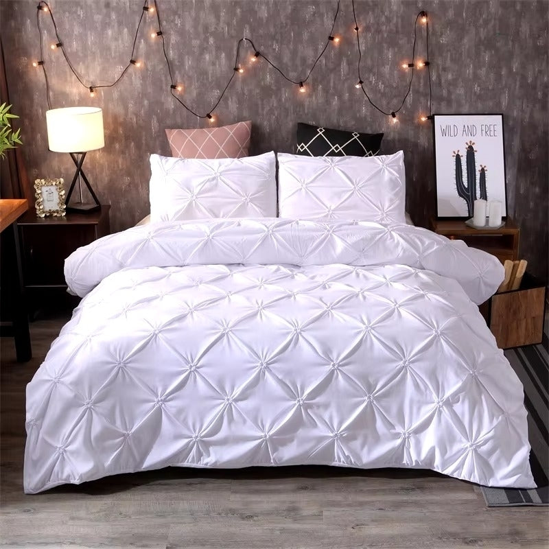 Queen 3-Piece Gray Bedding Set - Duvet Cover and Pillowcases Image 1